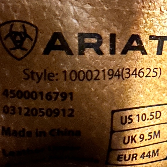 Ariat Brown Western Cowboy Boots with Classic Stitching - Picture 5 of 5